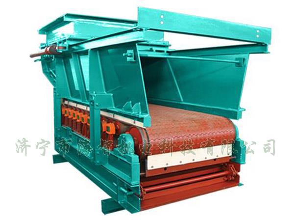 帶式（甲帶）給料機具有運行平穩(wěn)、節(jié)能、環(huán)保等優(yōu)點